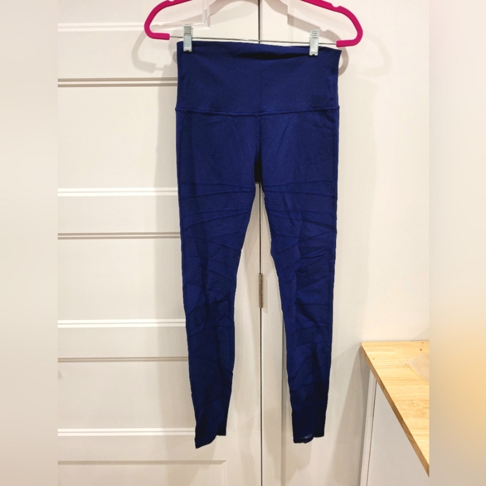 Lululemon size 6 leggings